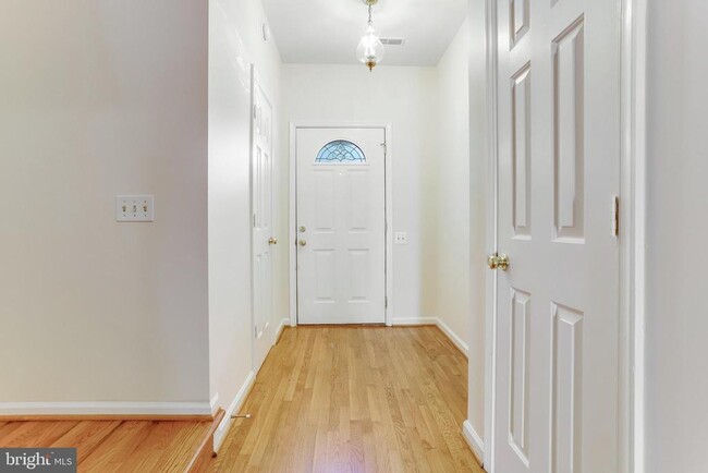 7170 Westfield Ct in Alexandria, VA - Building Photo - Building Photo