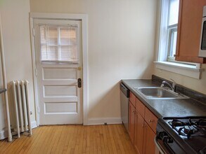 914 Crain St in Evanston, IL - Building Photo - Building Photo
