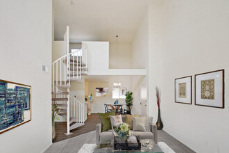 5760 Laurel Canyon Apartments in Valley Village, CA - Building Photo - Building Photo