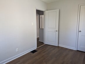 1614 E Whittier St in Columbus, OH - Building Photo - Building Photo