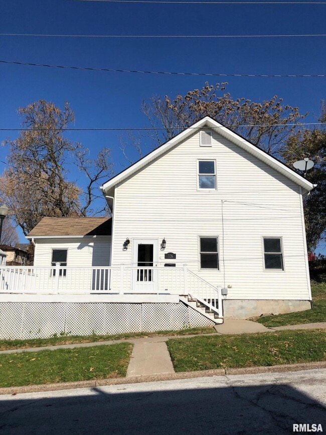 property at 326 W 11th St