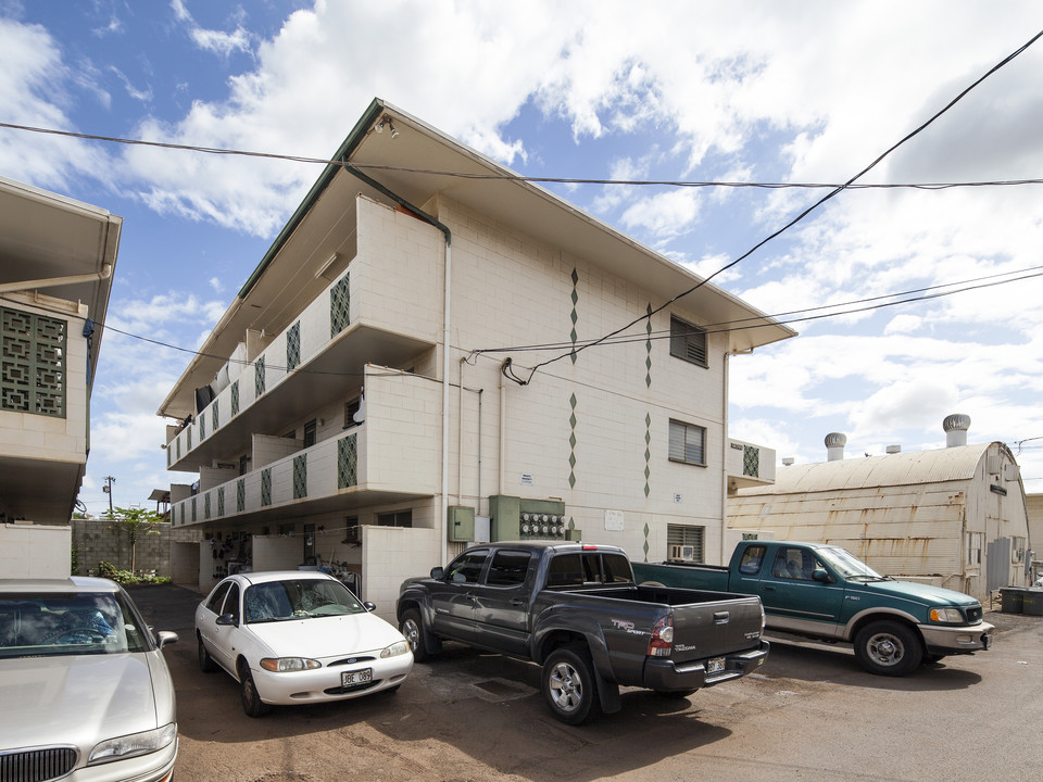 94-749 Haakoa Pl in Waipahu, HI - Building Photo