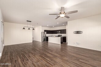5875 N 195th Dr in Litchfield Park, AZ - Building Photo - Building Photo