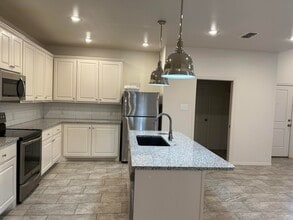 11605 Evanston Ave in Lubbock, TX - Building Photo - Building Photo