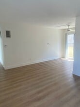 Deauville 02-LA in Los Angeles, CA - Building Photo - Interior Photo