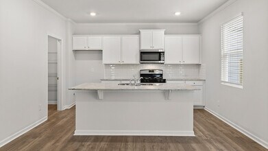 3689 Chevington Ct SE in Atlanta, GA - Building Photo - Building Photo