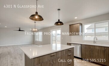 4301 N Glassford Ave in Meridian, ID - Building Photo - Building Photo