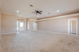 622 Parker Ln in Granbury, TX - Building Photo - Building Photo