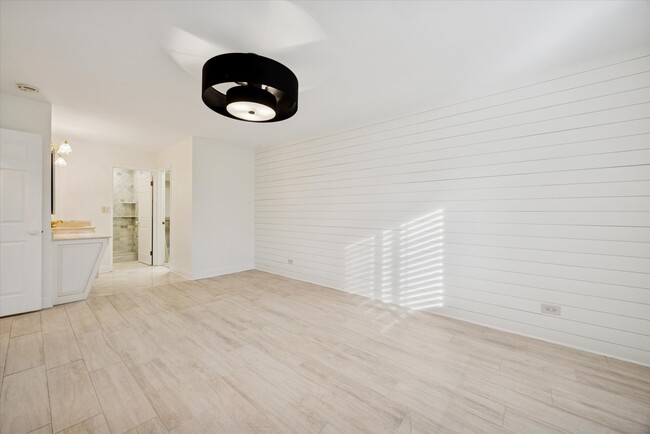 801 79th St in Darien, IL - Building Photo - Building Photo