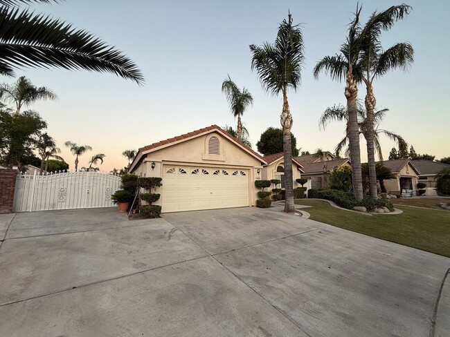5404 Stone Wheel Way in Bakersfield, CA - Building Photo - Building Photo