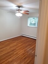 3525 Linwood Ave, Unit 4