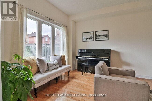 15 Avenida St in Markham, ON - Building Photo - Building Photo