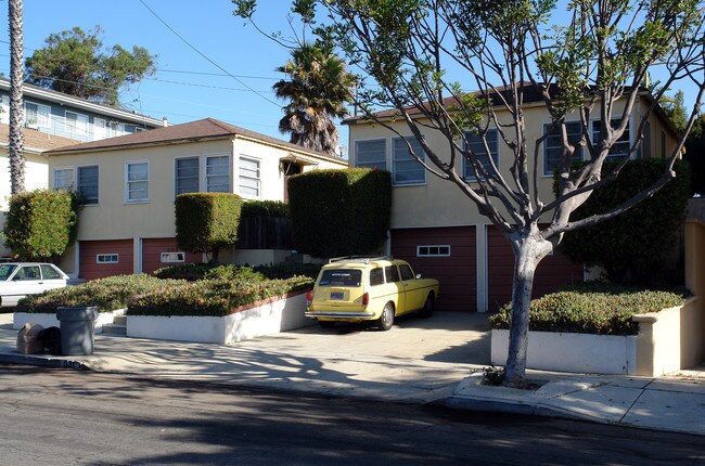 529 E Walnut Ave in El Segundo, CA - Building Photo - Building Photo