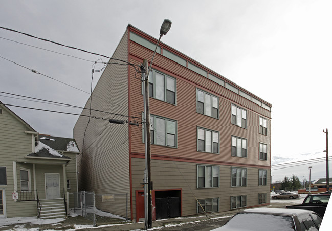 The Ritz Apartments in Seattle, WA - Building Photo - Building Photo