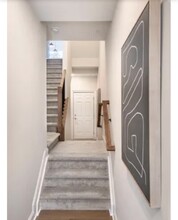 1105 Greenwich Dr in West Windsor, NJ - Building Photo - Building Photo