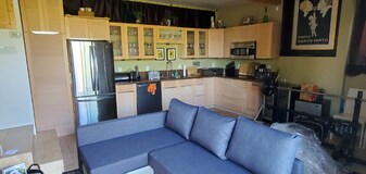 3306 Malcolm Ave in Los Angeles, CA - Building Photo