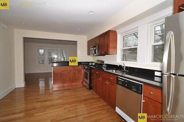 25 Crosby Rd, Unit 2 in Chestnut Hill, MA - Building Photo - Building Photo