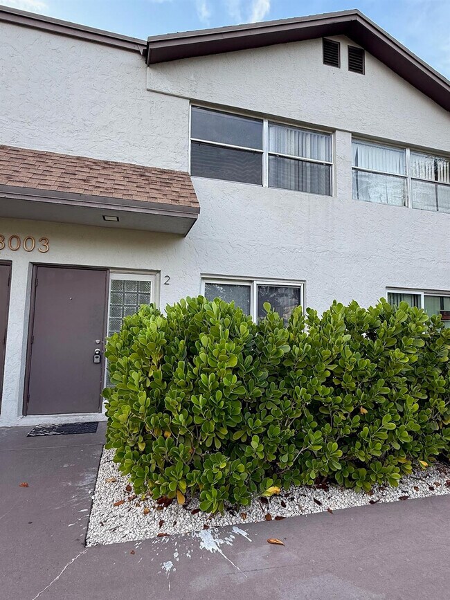 3003 NW 5th Terrace in Pompano Beach, FL - Building Photo - Building Photo