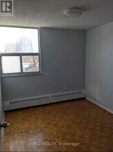 2645 Kipling Ave in Toronto, ON - Building Photo - Building Photo