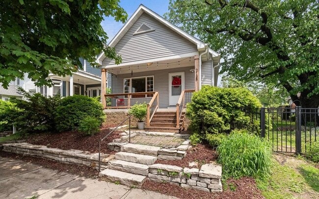 property at 2138 N Buffum St