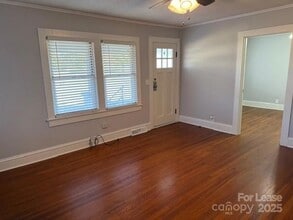 5785 E North Carolina 150 Hwy in Maiden, NC - Foto de edificio - Building Photo