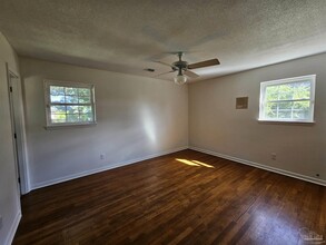6222 Vicksburg Dr in Pensacola, FL - Building Photo - Building Photo