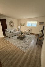 138 E Bailey Rd in Naperville, IL - Building Photo - Building Photo