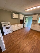 126 Lakeview Dr in Glasgow, KY - Building Photo - Building Photo