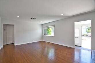 2800 Vail Ave in Redondo Beach, CA - Building Photo - Building Photo
