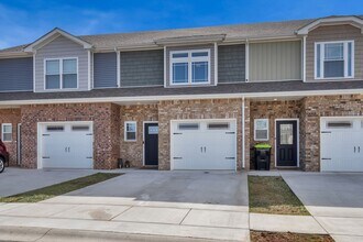 356 Fallow Cir in Clarksville, TN - Building Photo - Building Photo