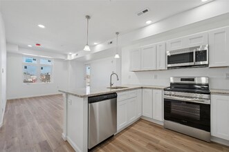 4512 Lancaster Ave in Philadelphia, PA - Building Photo - Building Photo