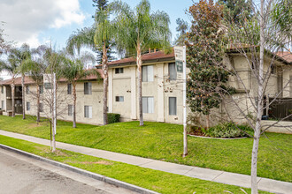 Monterra Springs in La Habra, CA - Building Photo - Building Photo