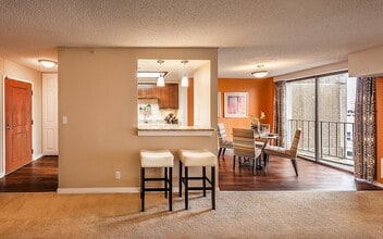 One Lytle Place in Cincinnati, OH - Building Photo - Building Photo