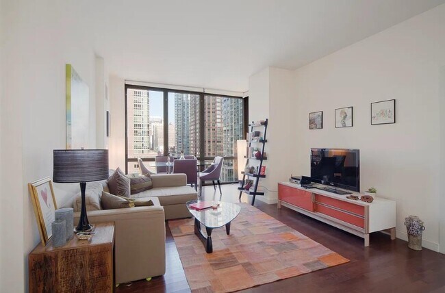 property at 101 W 24th St
