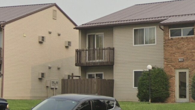 10 Park Terrace Blvd in Columbia City, IN - Building Photo - Building Photo