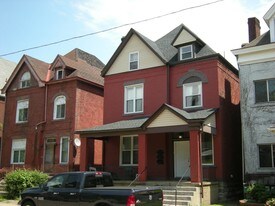 244 S St Clair St, Unit 3 in Pittsburgh, PA - Building Photo