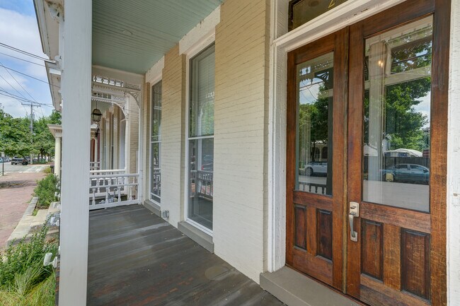 2404, 2406 & 2408 E Clay Street in Richmond, VA - Building Photo - Building Photo