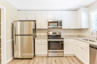 4130 Summer Wood Dr in Snellville, GA - Foto de edificio - Building Photo