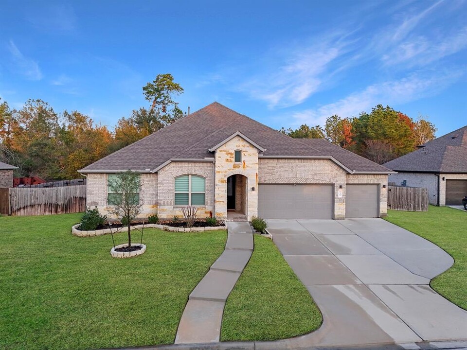 6407 Cash Oaks Dr in Spring, TX - Building Photo