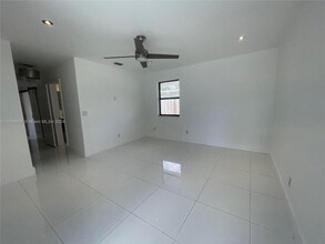 2115 Alamanda Dr in North Miami, FL - Building Photo - Building Photo