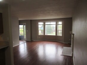 5375 Summerlake St SE in Salem, OR - Building Photo - Building Photo