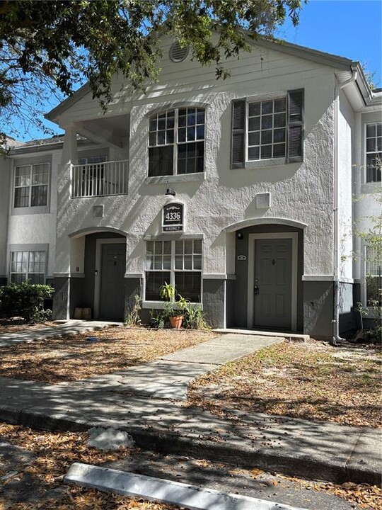 4336 S Kirkman Rd in Orlando, FL - Building Photo
