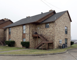 Cedar Creek Lake Waterfront Apartments