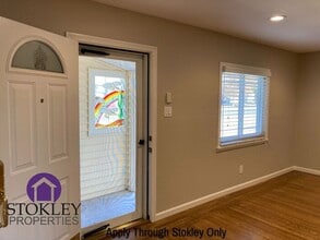 2438 Upland Dr in Concord, CA - Building Photo - Building Photo