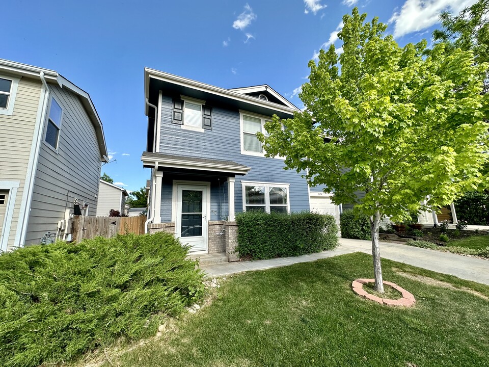 10654 Butte Dr. in Longmont, CO - Building Photo