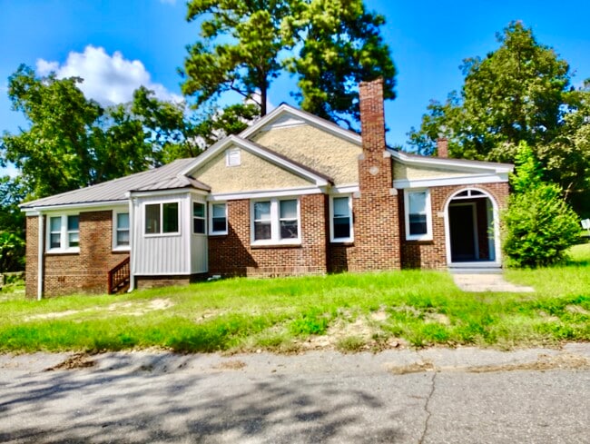 property at 3501 Abingdon Rd