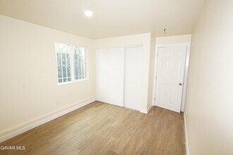 448 W 41st Pl in Los Angeles, CA - Building Photo - Building Photo