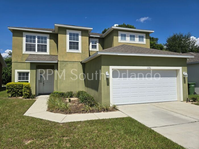 1286 Salisbury Dr in Winter Haven, FL - Building Photo