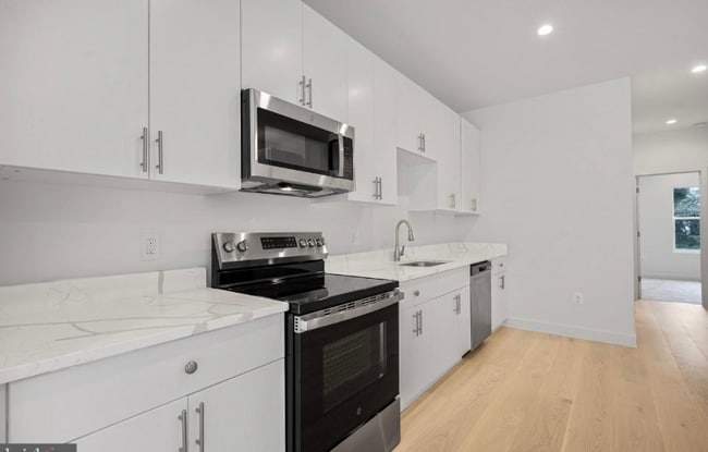 5508 Clay Pl NE in Washington, DC - Building Photo - Building Photo