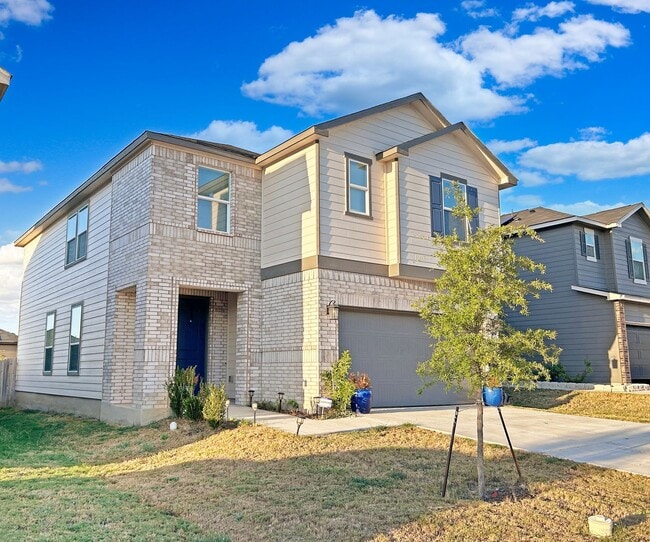 8413 Amistad Cove in Converse, TX - Building Photo - Building Photo